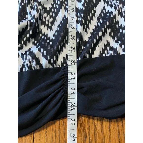 AGB WOMEN'S BLACK WHITE BANDED/RUCHED WAIST TOP SIZE XL-EUC - Picture 9 of 9